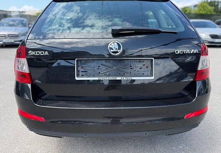 Zunanja slika - Škoda Octavia - Combi 1.6 TDI Ambition DSG - XENON - NAVI - PDC - - 5