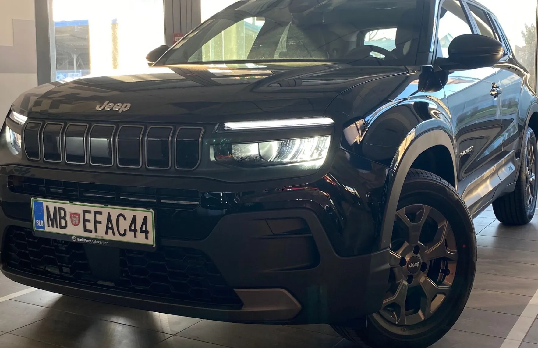 Zunanja slika - Jeep Avenger - Longitude 1.2 GSE 100 - 1