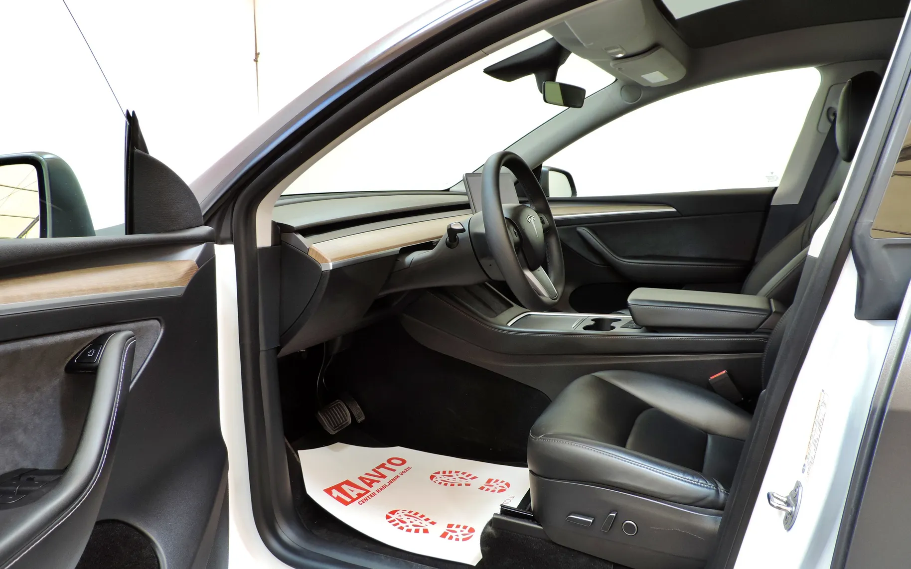 Zunanja slika - Tesla Model Y - Long Range Dual Motor AWD - 3