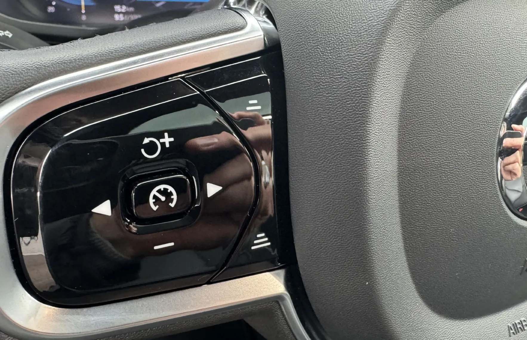 Zunanja slika - Volvo XC60 - ORIGINAL ULTIMATE-KRISTAL-BOWERS WILKINS-PANO-21 - 15