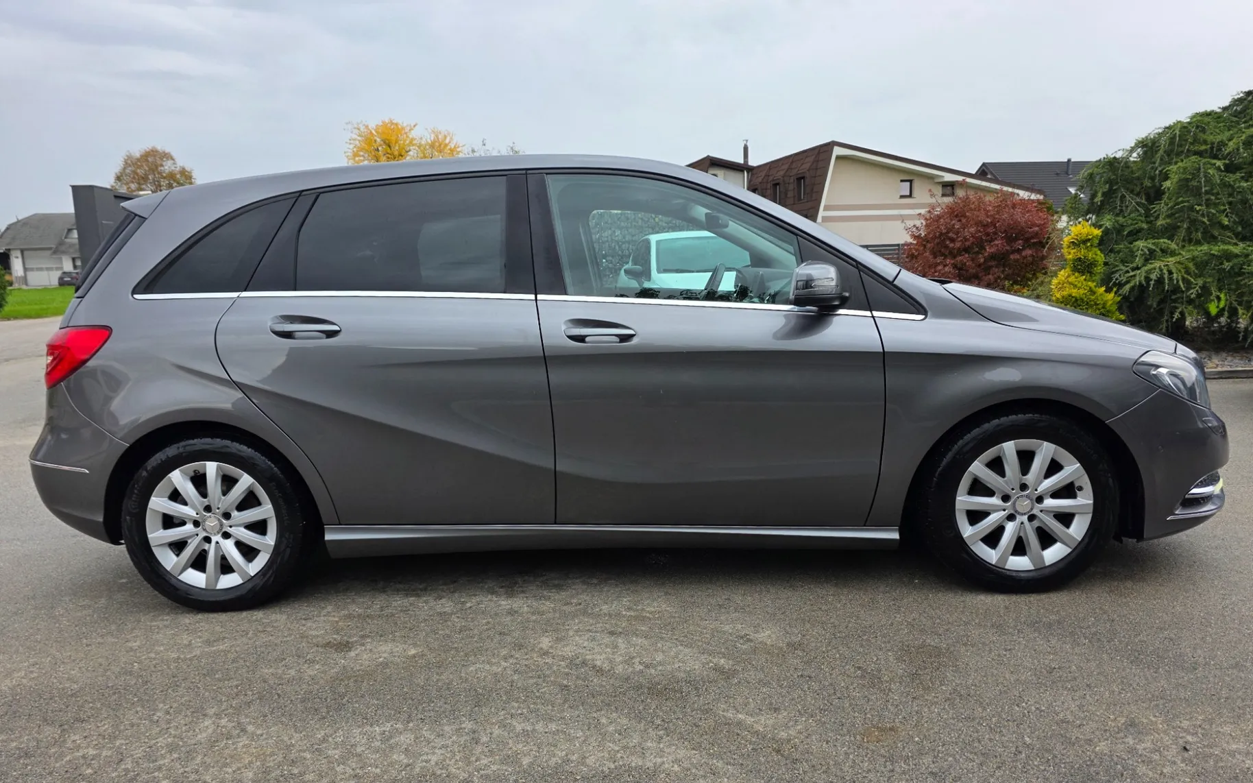 Zunanja slika - Mercedes-Benz B-Razred - B 180 d - 5