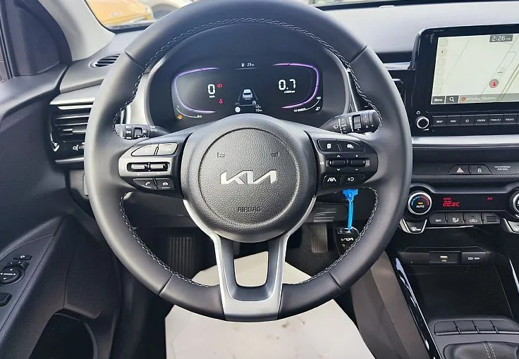 Zunanja slika - KIA Stonic - 1.2 DPI 57.9 kW  79 KM  LX Urban+ M T - 6
