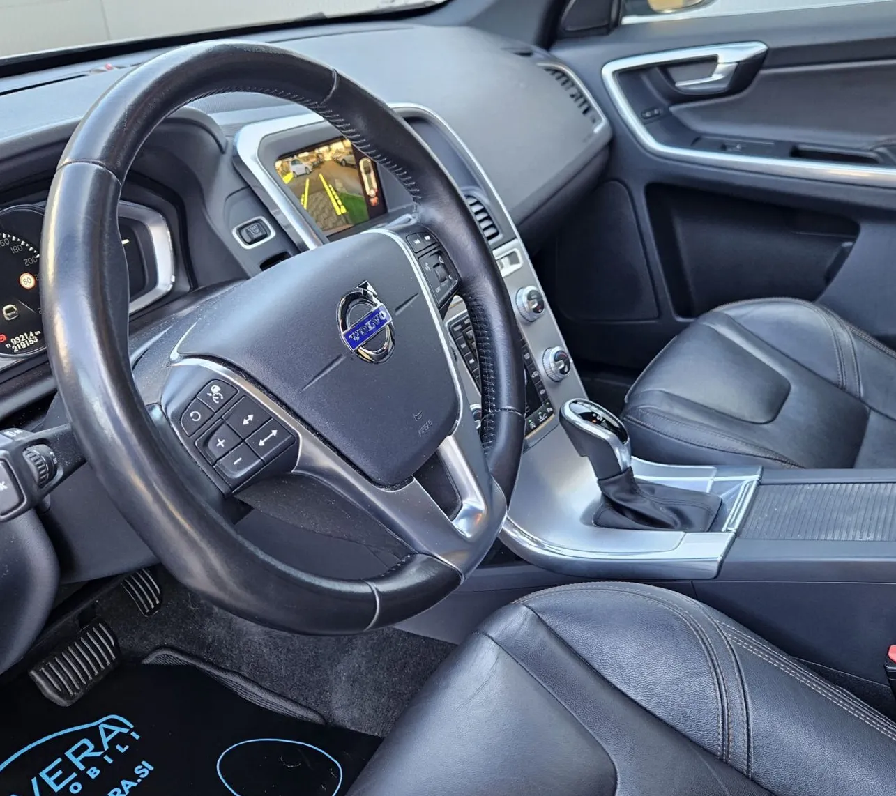 Zunanja slika - Volvo XC60 - D4 AUT. SIGNATURE +Xenon+ACC+Kamera +Pano+Usnje... - 15