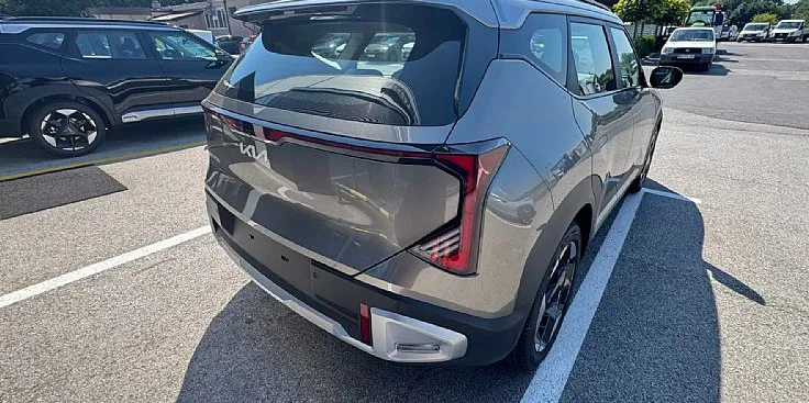 Zunanja slika - KIA Seltos - KIA  1.6 PULSE PLUS ROČNI MENJALNIK - 3