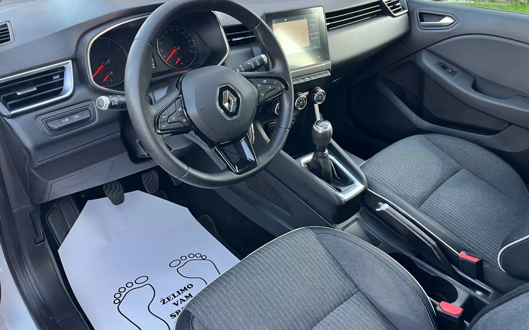 Notranja slika - Renault Clio - SCe 1 LASTNICA-NAVI PDC-ODLIČEN - 8