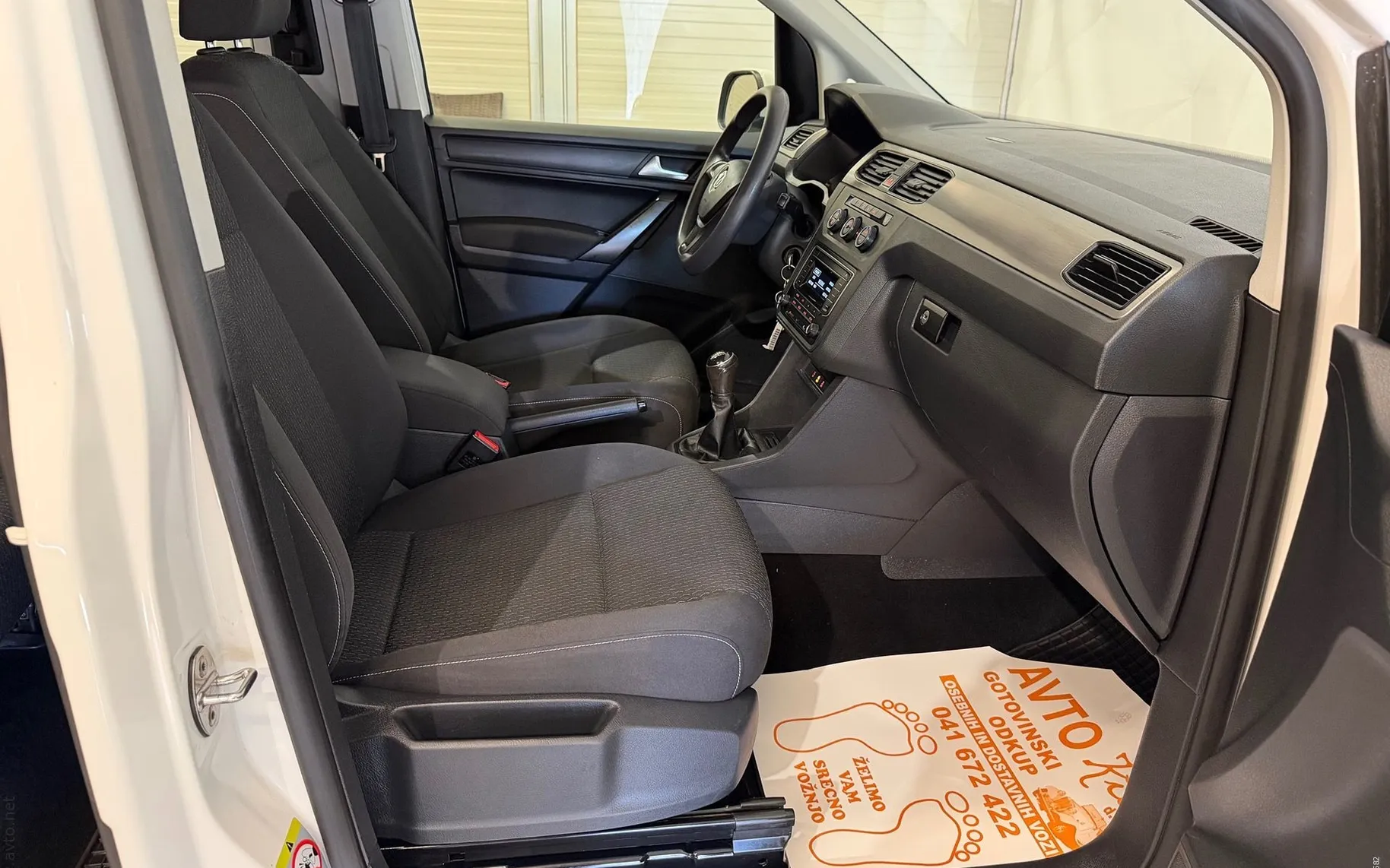 Notranja slika - Volkswagen Caddy - 2.0 TDI-1.LASTNIK-2X DRSNA VRATA-SLO-TEMPOMAT-PDC. - 24