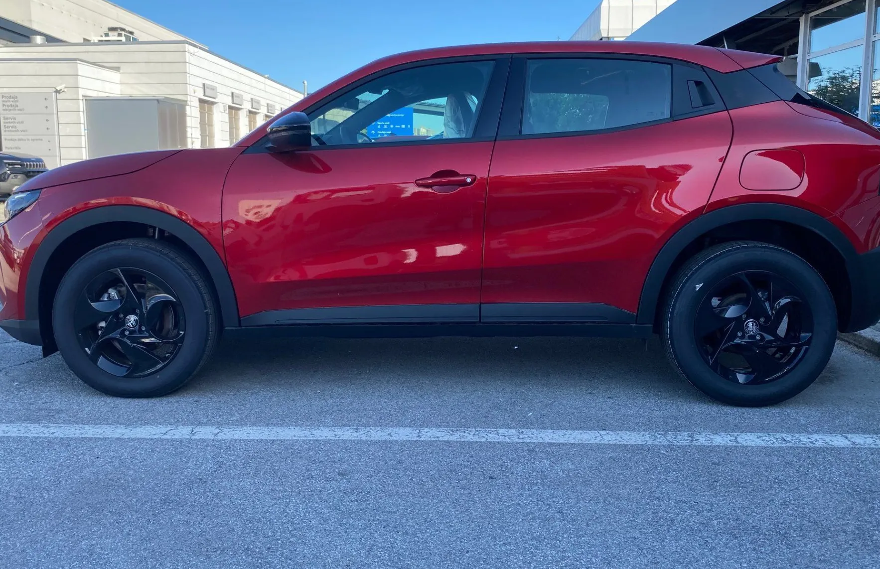 Zunanja slika - Alfa Romeo Junior - Ibrida 1.2 Core Avt. - 2