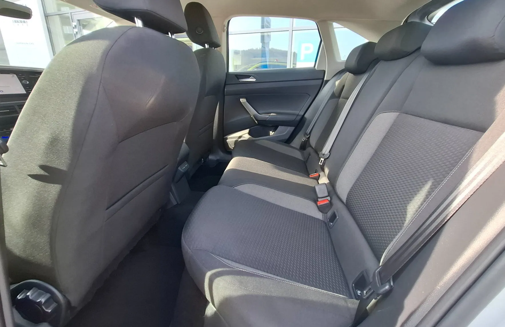 Zunanja slika - Volkswagen Taigo - 1.0 TSI AVTOMATIK+ACC+PDC+DAB+NAVI + SERVISNA KNJ. - 9