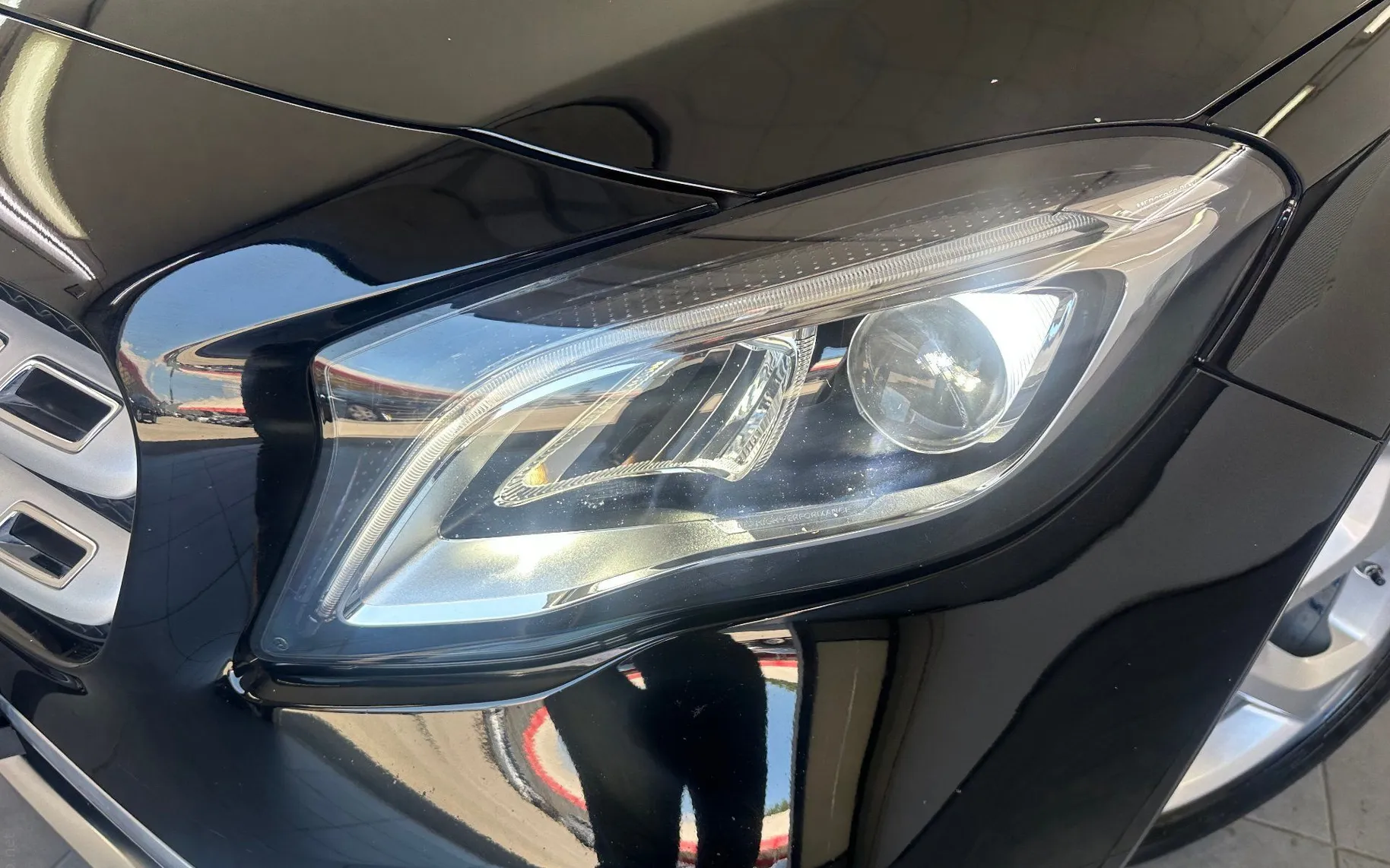 Zunanja slika - Mercedes-Benz GLA-Razred - GLA 180 Avt.KAMERA.USNJE.LED.NAVI. - 6