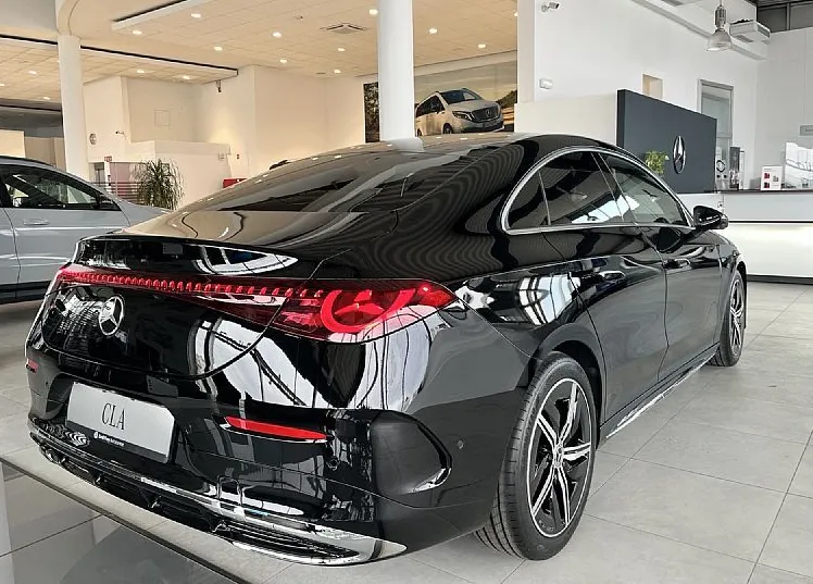 Zunanja slika - Mercedes-Benz CLA-Razred - 180 AMG Line ..na zalogi.. NOVI MODEL - 6
