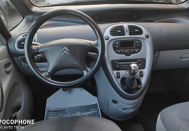 Zunanja slika - Citroën Xsara Picasso - Elegance Plus 1.6i 16V-SLO-185.000 KM-AVTO.KLIMA - 7