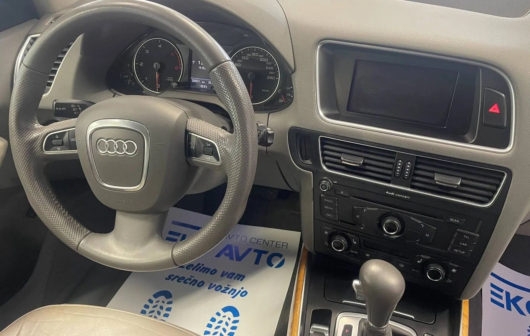 Notranja slika - Audi Q5 - 3.0 TDI quattro S tronic FINANCIRANJE BREZ POLOGA. - 11