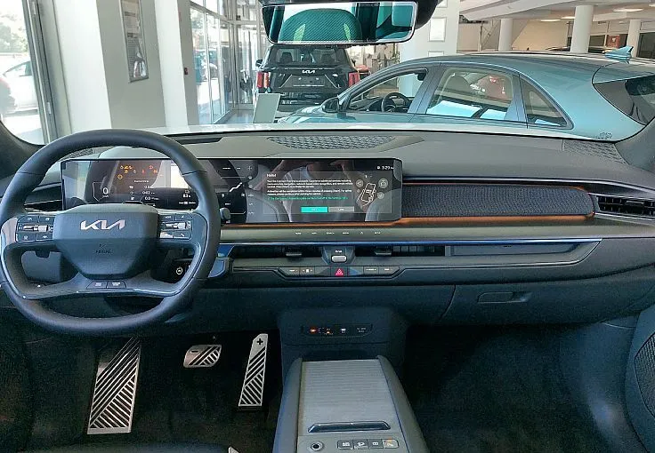 Zunanja slika - KIA EV9 - 99.8 kWh GT-Line Launch 141.5 kW  192KM - 8
