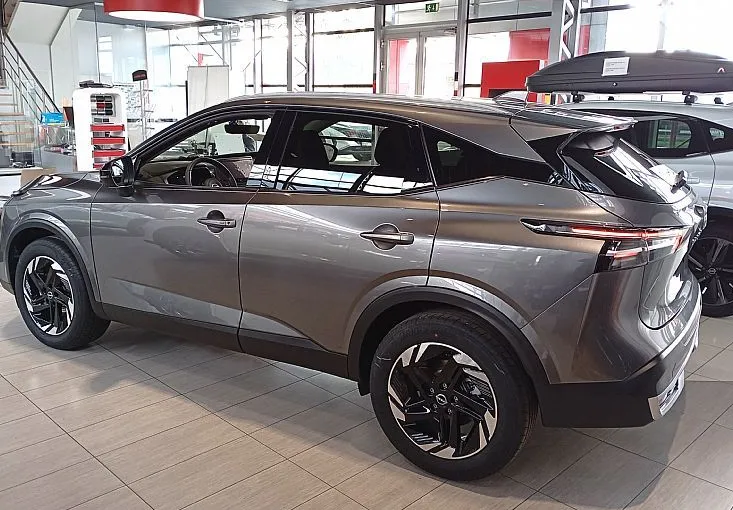 Zunanja slika - Nissan Qashqai - 1.3 DIG-T M.Hybr.158 4WD X-Tr.N-CONNECTA+COLD - 3