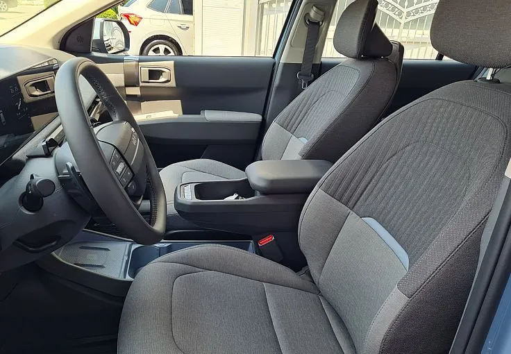 Zunanja slika - KIA EV3 - 58.3 kWh baterija. 150 kW Star - 9