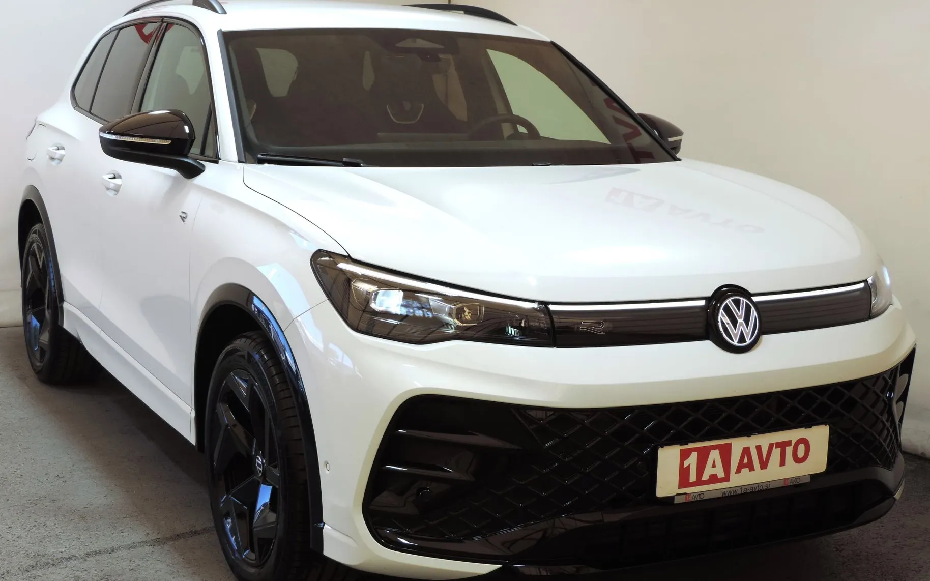 Zunanja slika - Volkswagen Tiguan - 1.5 eTSI BMT R-Line DSG - 3