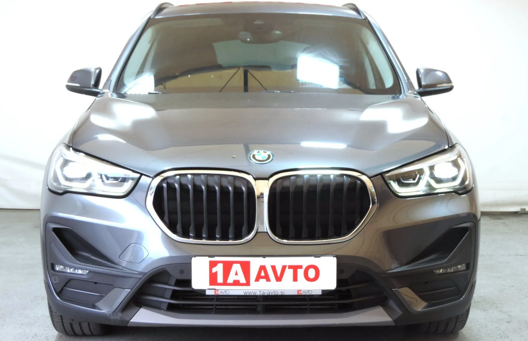 Zunanja slika - BMW X1 - serija : xDrive25e Avt. KAMERA-LED-NAVI PRIKLJUČNI HYBRID - 2