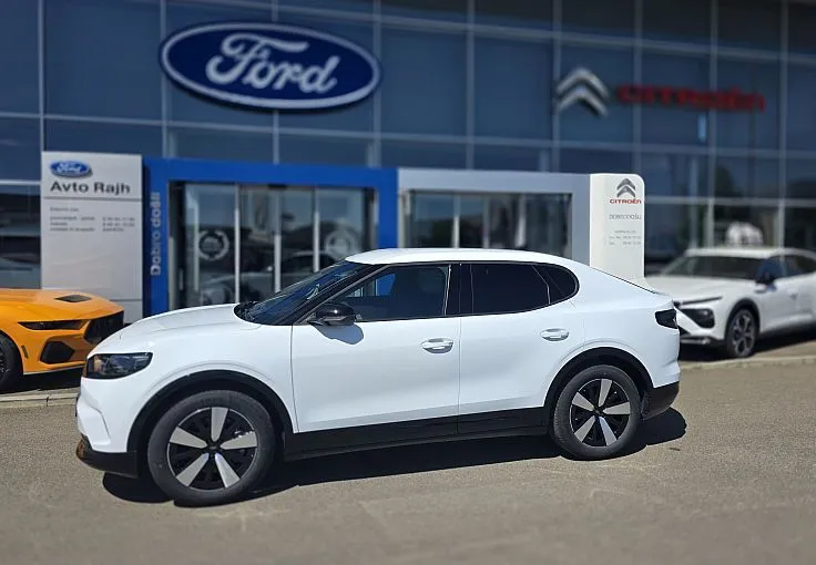 Zunanja slika - Ford Capri - Select  77kwh - 1