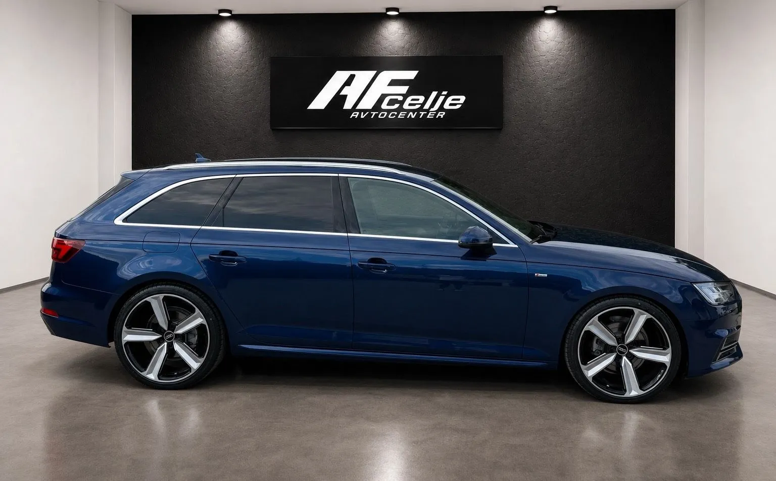 Zunanja slika - Audi A4 Avant - 2.0 TDI - 4