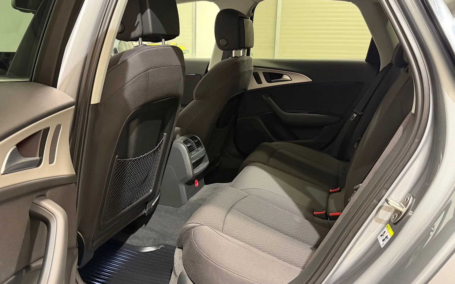 Notranja slika - Audi A6 Avant - 2.0 TDI-S-LINE-BI-XENON-LED-LIZING ZA TUJCE-NAVI- - 12