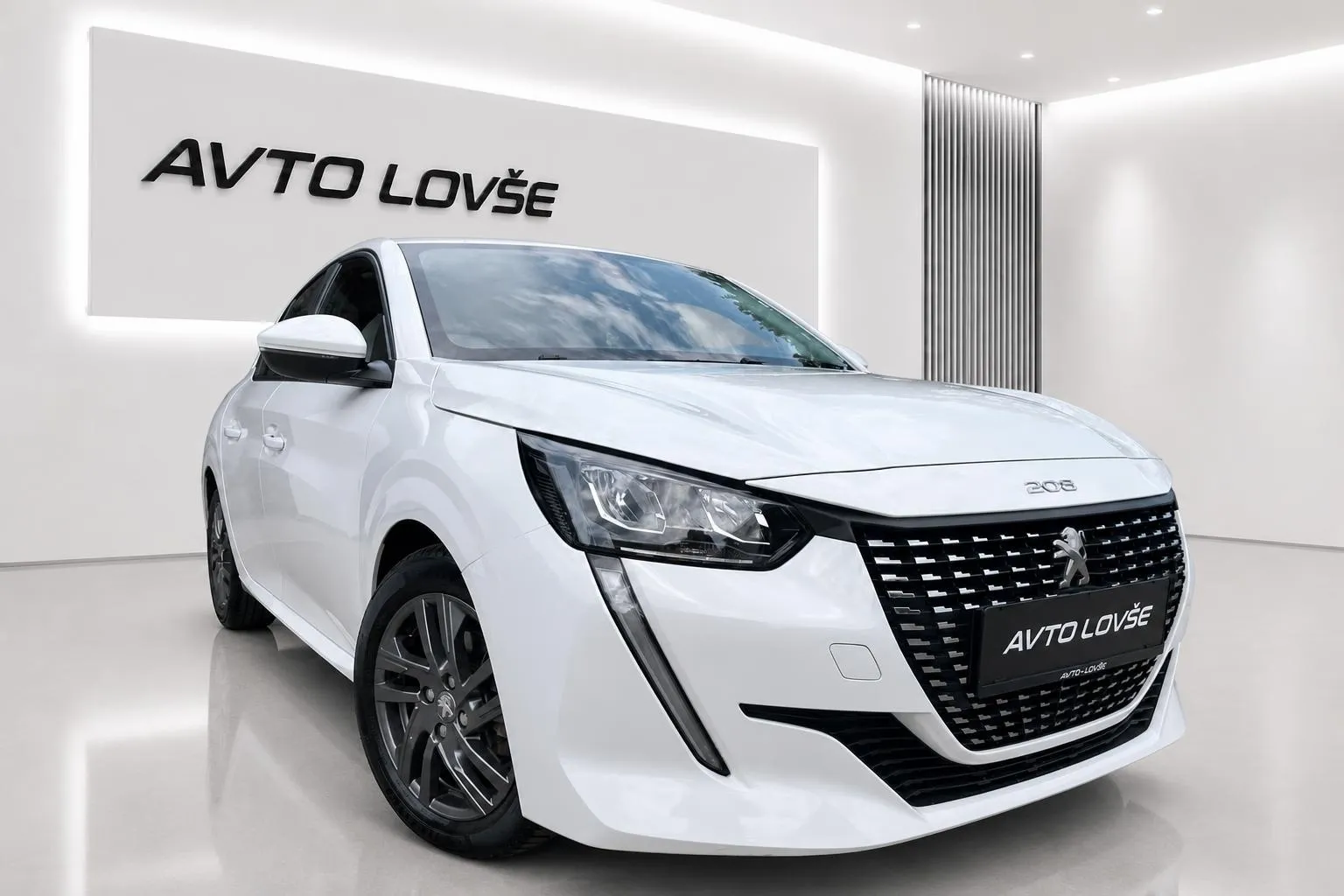 Zunanja slika - Peugeot 208 - 1.2 PureTech 100  Allure-1 LASTNICA-ALU-NAVI-PDC - 2