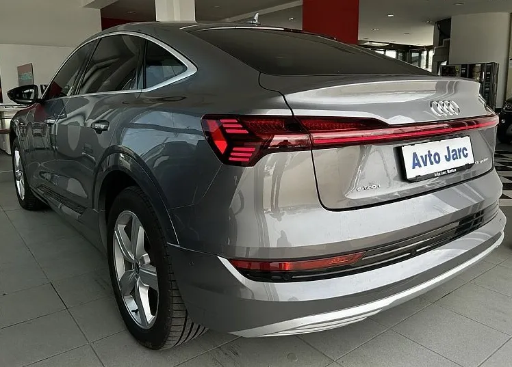 Zunanja slika - Audi e-tron - Sportback 55 quattro SLO - BOGATA OPREMA - 4