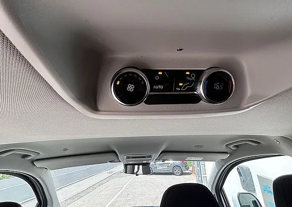 Zunanja slika - Ford Tourneo - Custom TITANIUM  2.0 TDCi 150KM M6 L2H1 FWD - 8
