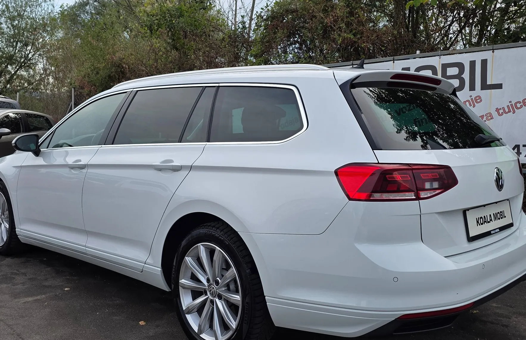 Zunanja slika - Volkswagen Passat - Variant 2.0 TDI BMT SCR DSG LED-NAVI-PDC-2.LASTNIK - 6