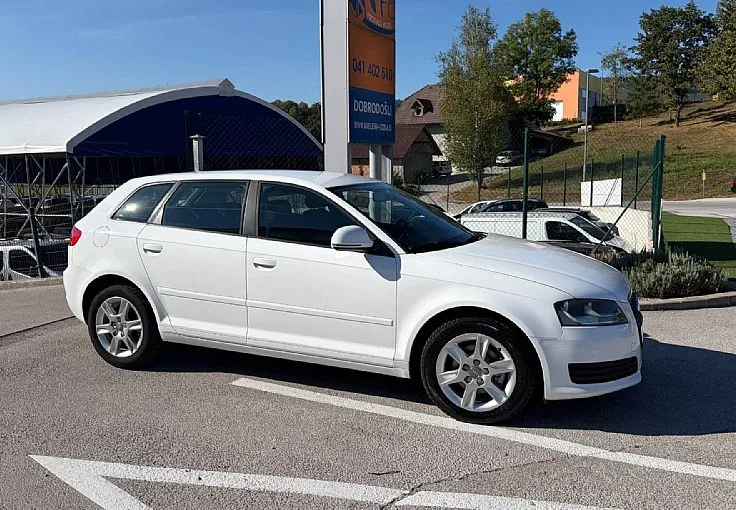 Zunanja slika - Audi A3 - 1.6 Temptation KLIMA ZELO LEPO OHRANJEN - 5
