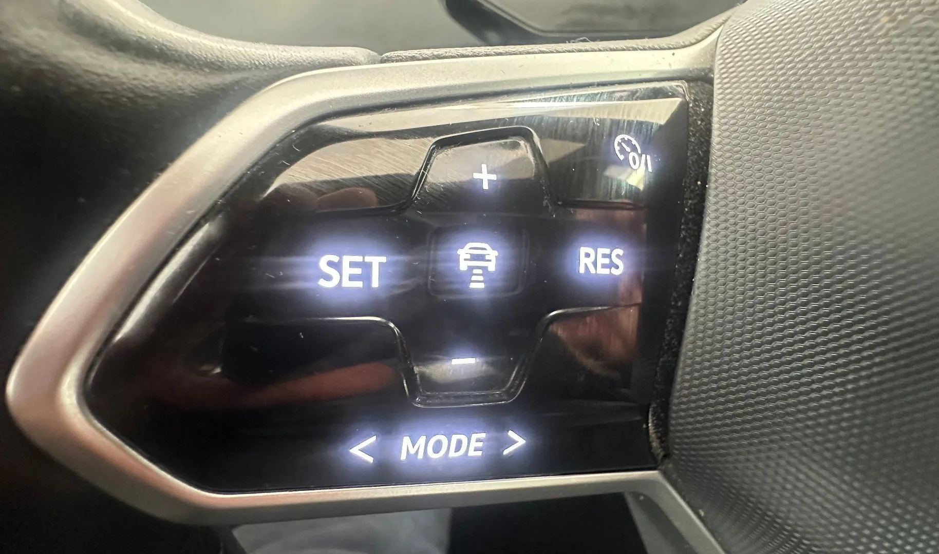 Zunanja slika - Volkswagen ID.4 - Pro Performance  77 kWh .NEMŠKI+4ALU.KAMERA.LED - 2