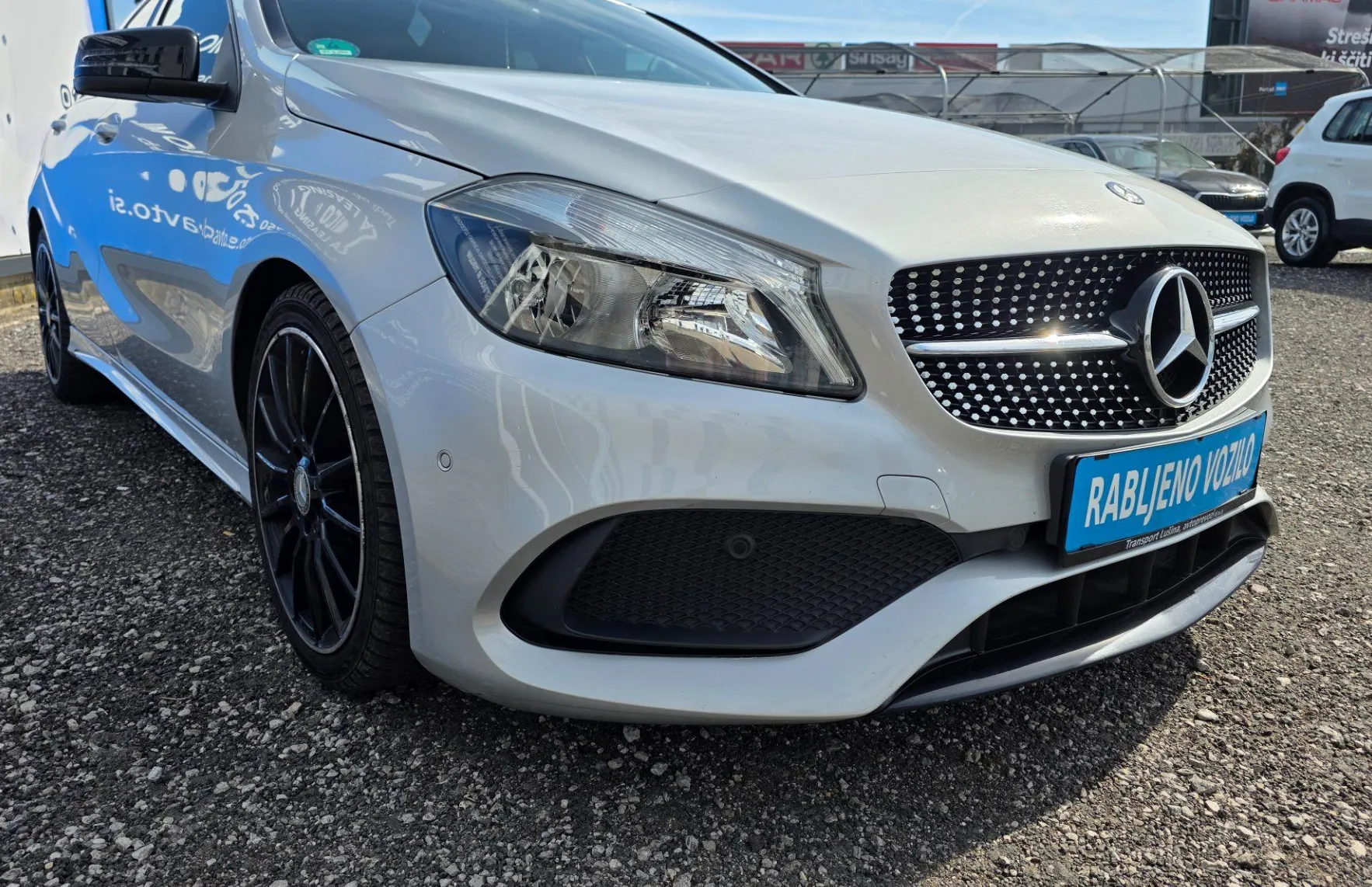 Zunanja slika - Mercedes-Benz A-Razred - A 180 AMG Line - HARMAN KARDON. NAVI - 2