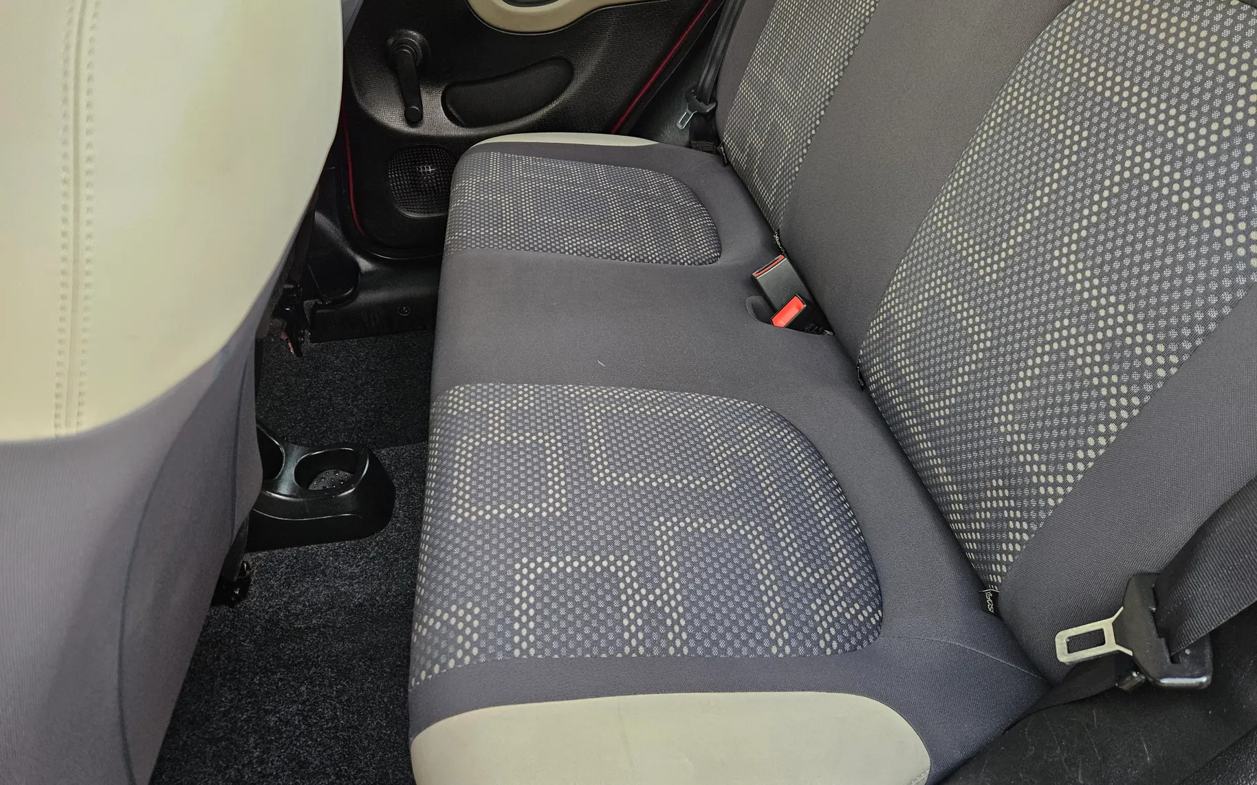 Notranja slika - Fiat Panda - 4x4 1,3 Multijet Rock - 12