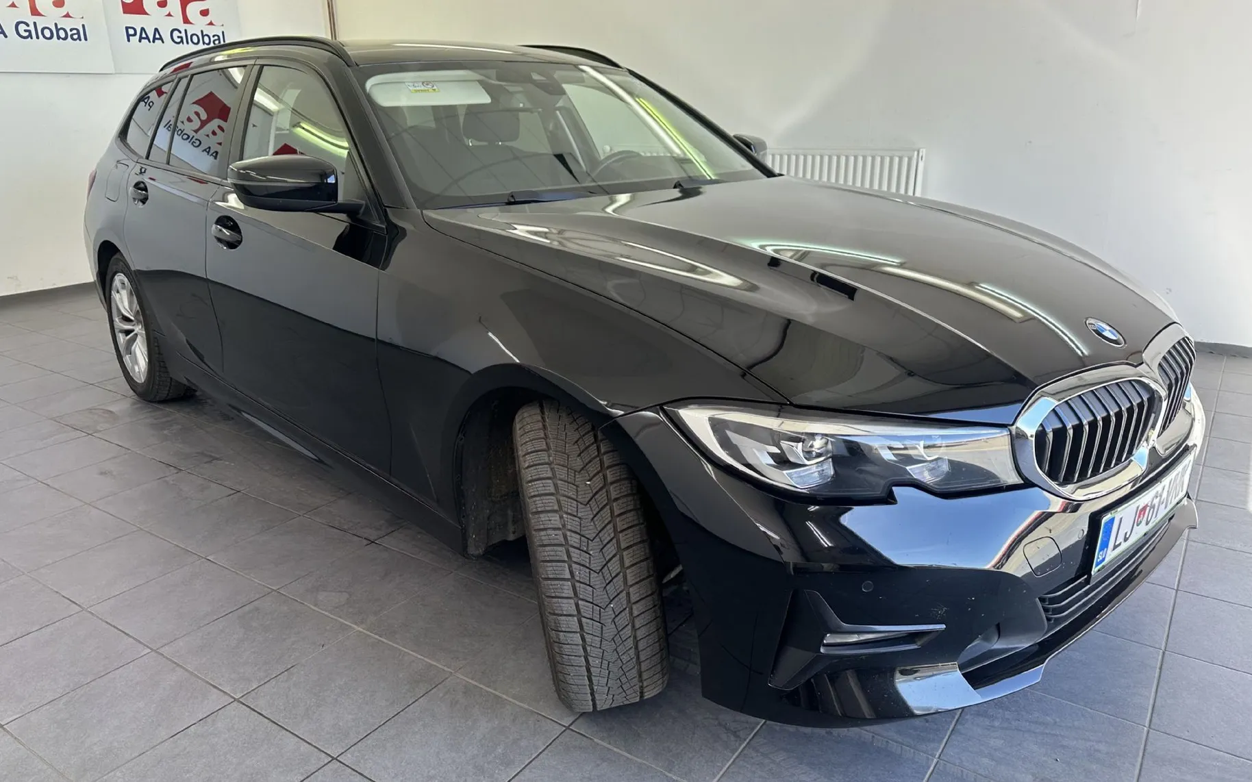 Zunanja slika - BMW Serija 3 - Touring: 318d Touring.NAVI.PDC.KONFORT.ZAKLEPANJE.KLJUKA - 2