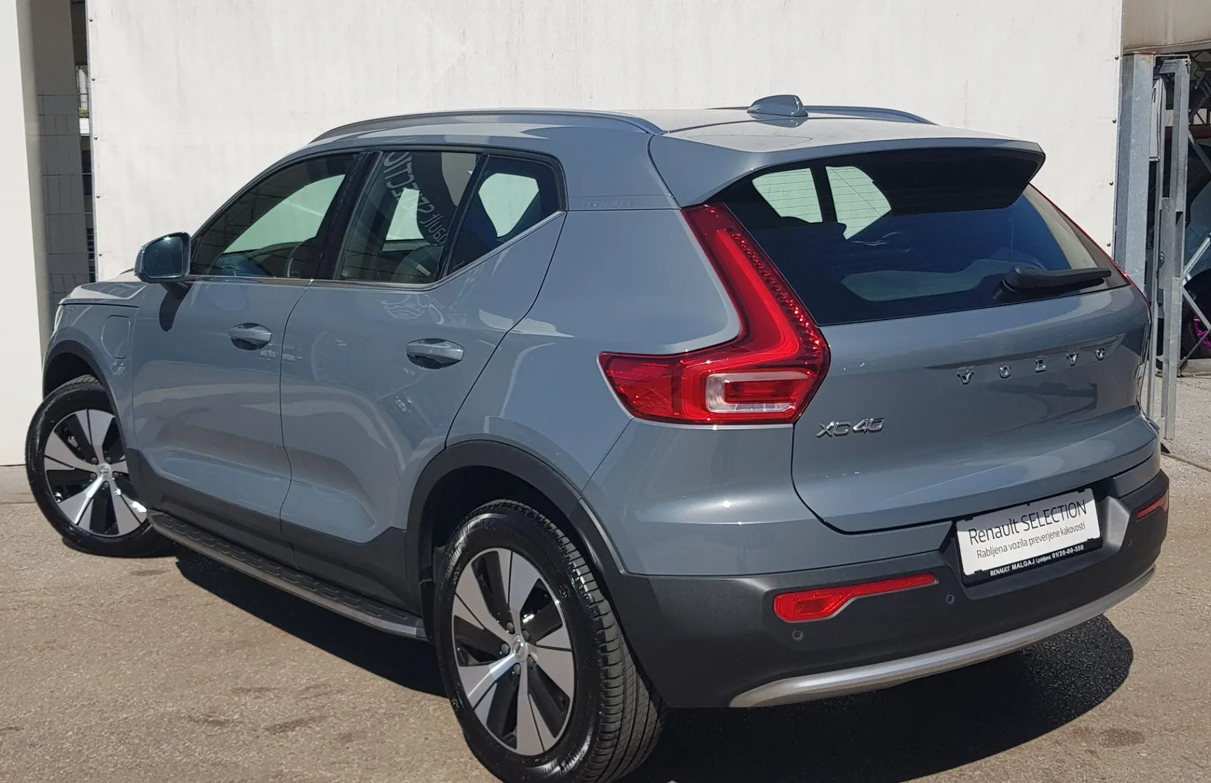 Zunanja slika - Volvo XC40 - T4 Recharge Twin Engine Inscription KAMERA PRIKLOP - 4
