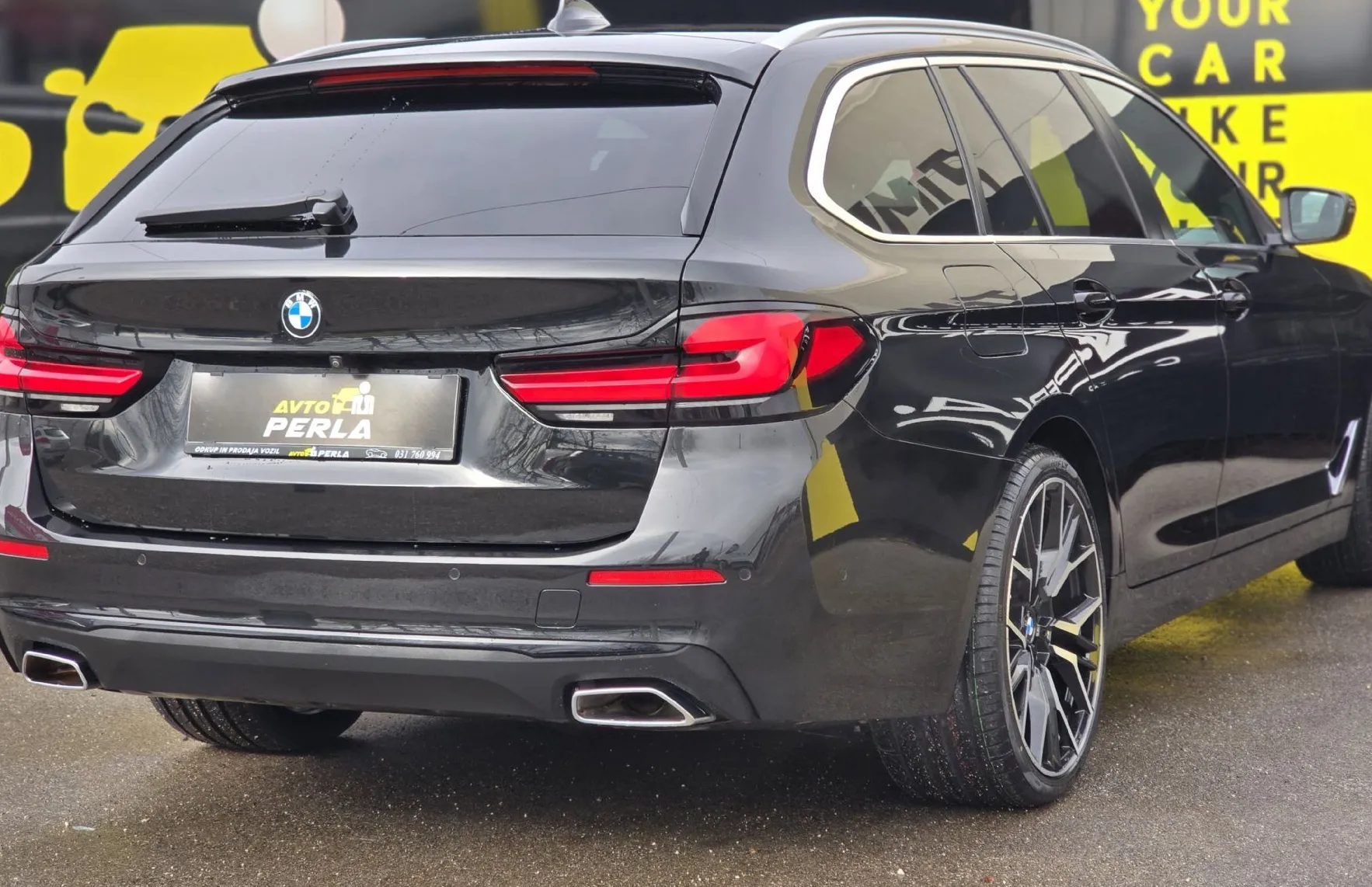 Zunanja slika - BMW Serija 5 - Touring: 520 d 2.0 140KW-M-NEMŠKI-KOT NOV-ALU 20 - 5