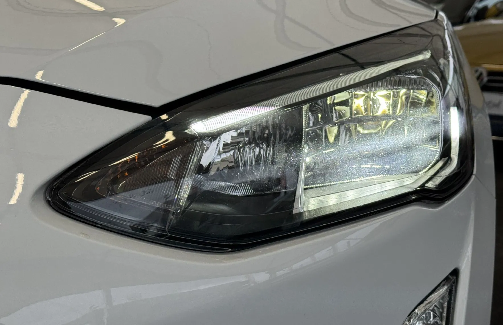 Zunanja slika - Ford Focus - 1.5 EcoBlue Trend SLO 1.Lastnik - 3