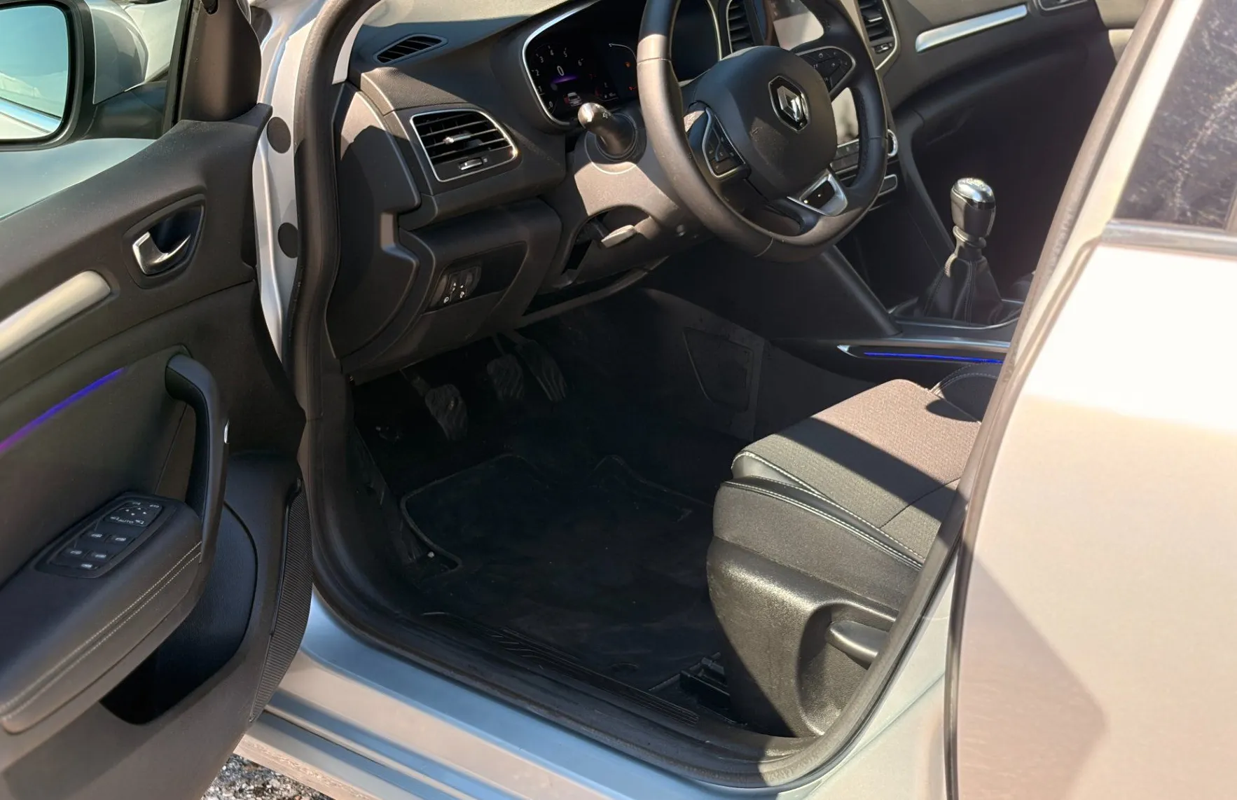 Zunanja slika - Renault Mégane - Megane Grandtour TCe 140 Techno - 10