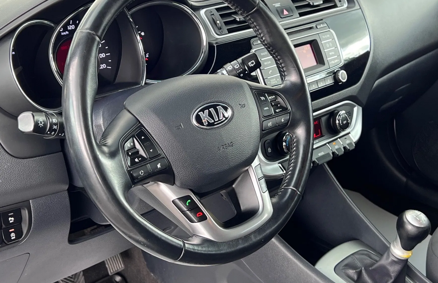 Zunanja slika - KIA Rio - 1.25 CVVT+SLO+ALU+PDC... - 11