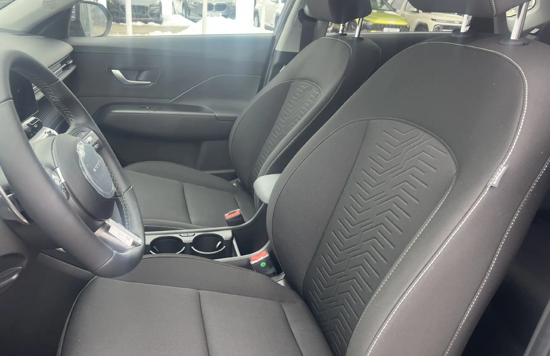 Zunanja slika - Hyundai Kona - Electric 48.6 kWh 99kW PREMIUM+ WINTER - 8
