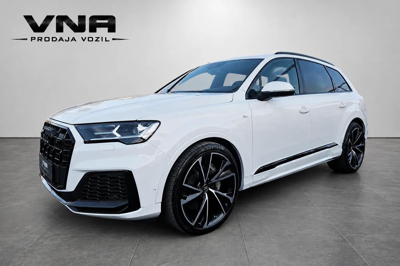 Zunanja slika - Audi Q7 - 55 TFSI e S-LINE |VIRTUAL|RADAR|500HP|KAMERA|ZRAK| - 1