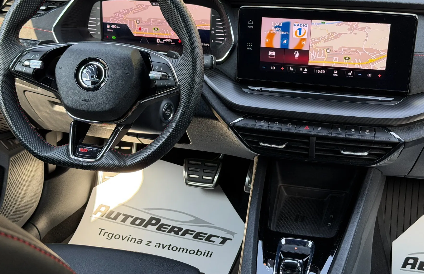 Zunanja slika - Škoda Octavia - RS 2.0 TSI|SLO|HUD|KAM|MEMO|GR.SED|PDC|TOV.GAR| - 12