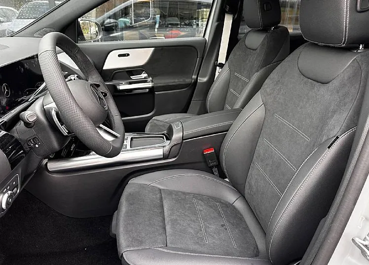 Zunanja slika - Mercedes-Benz GLA-Razred - GLA 180 AMG Line Edition... - 8