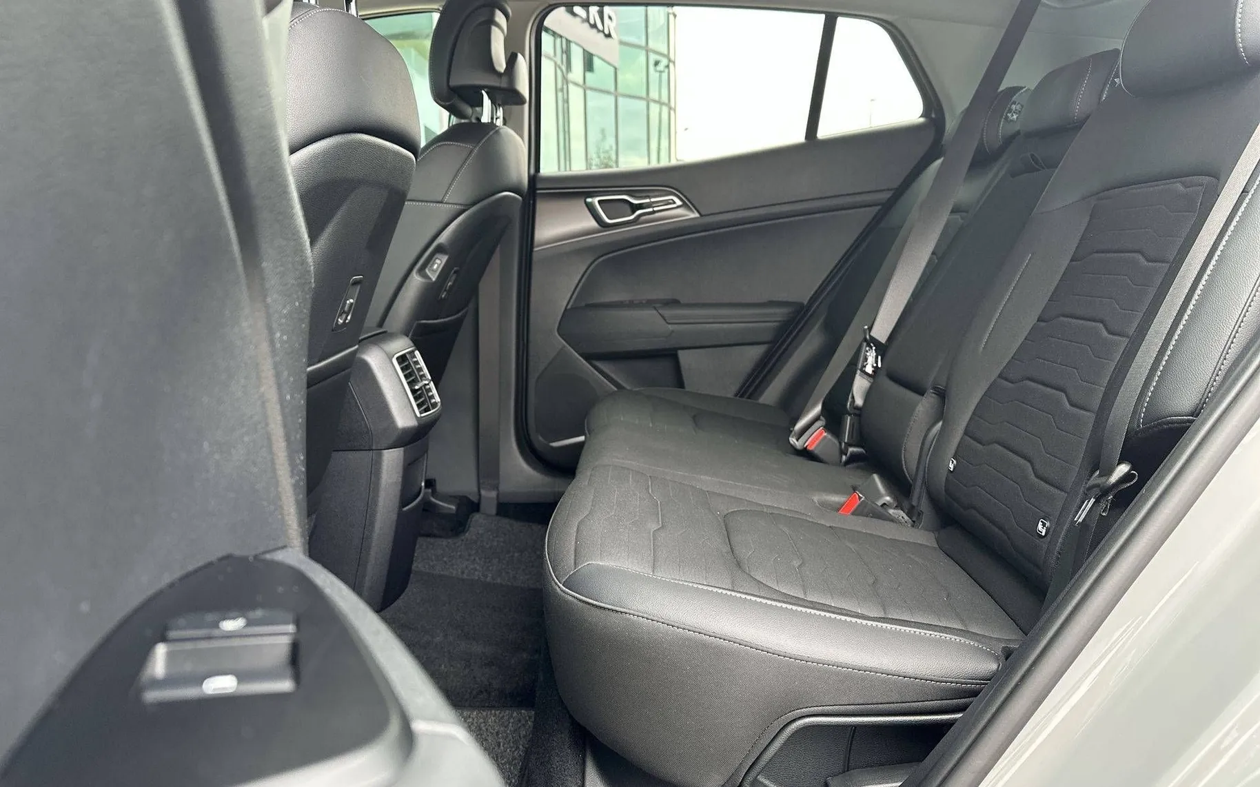 Notranja slika - KIA Sportage - 1.6 T-GDI EX Style ISG DCT - 11