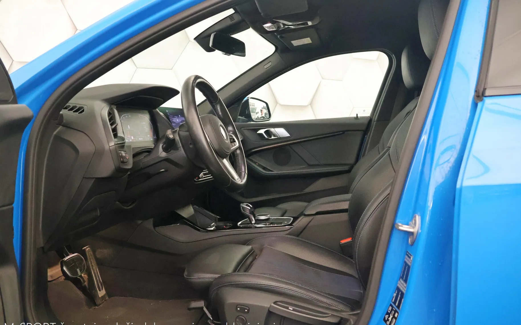 Zunanja slika - BMW Serija 1 - 120d x-Drive Aut M-Sport 191KM - 9