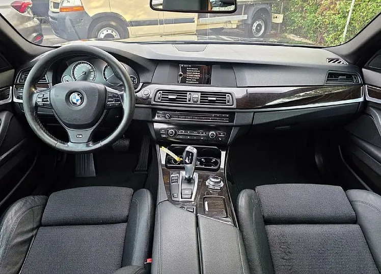Zunanja slika - BMW Serija 5 - Touring: 525D AVTOMATIK LED-NAVI-GRETJE SEDEŽEV-ALU - 8