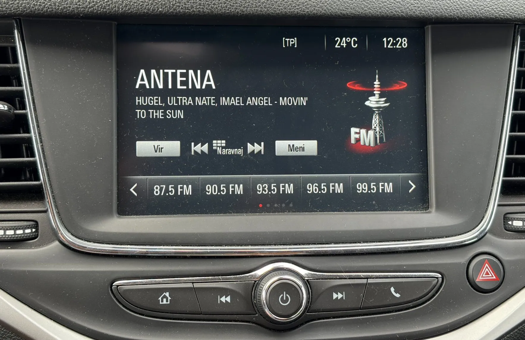 Zunanja slika - Opel Astra - 1.2 Turbo - 12