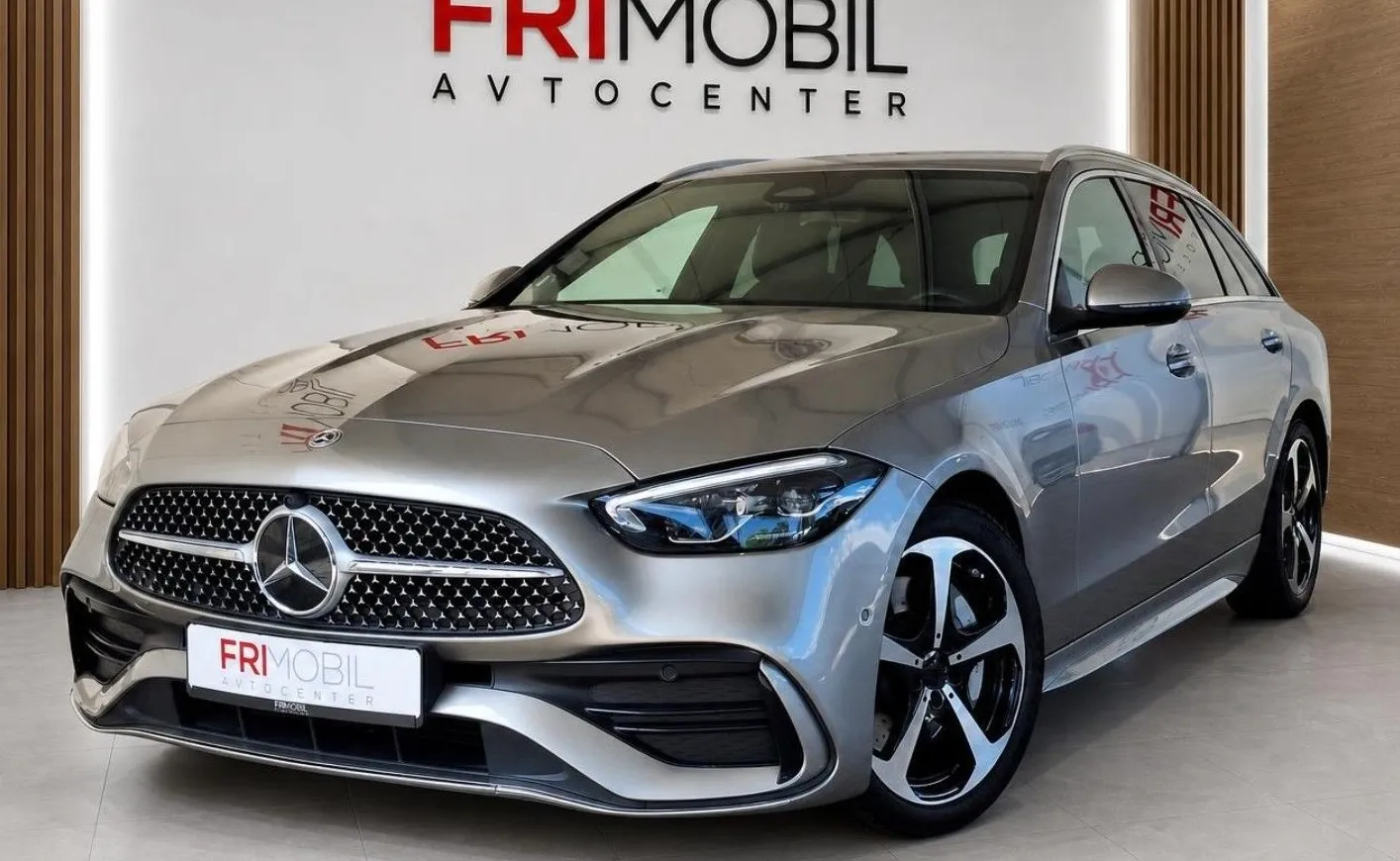 Zunanja slika - Mercedes-Benz C-Razred - C 300d AMG Line•AMBIENT•MRTVI KOTI•ACC• - 1