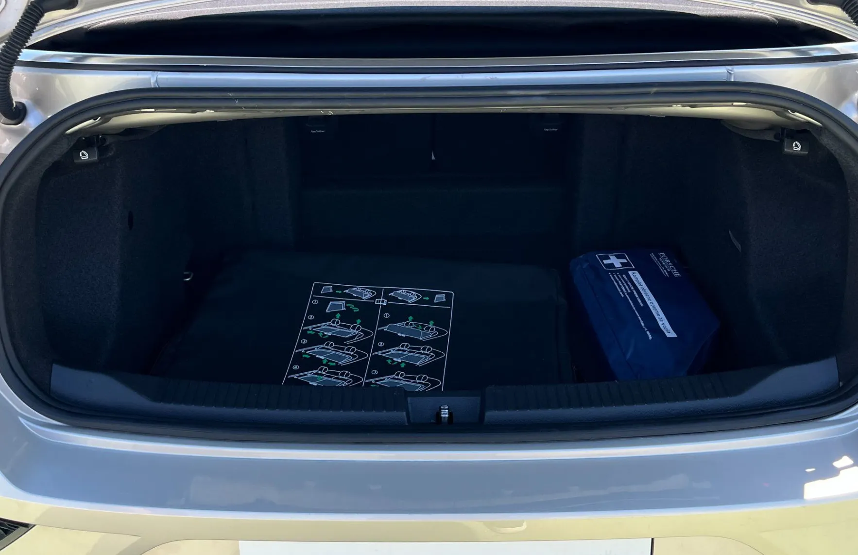 Zunanja slika - VW T-Roc - Cabriolet 1.5 TSI R-Line DSG. LED. NAVI. VZR. KAM. 2X PDC - 7
