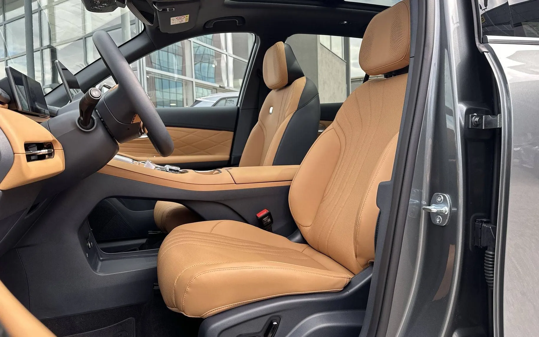 Zunanja slika - Geely StarRay EM-i - Plug-In Hybrid 1.5 Max Avt. - 10