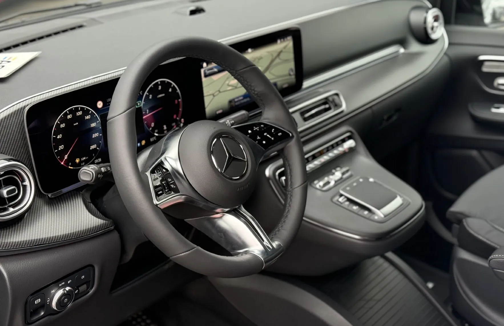 Zunanja slika - Mercedes-Benz V-Razred - V 300 d 4MATIC Avantgarde dolgi - 8